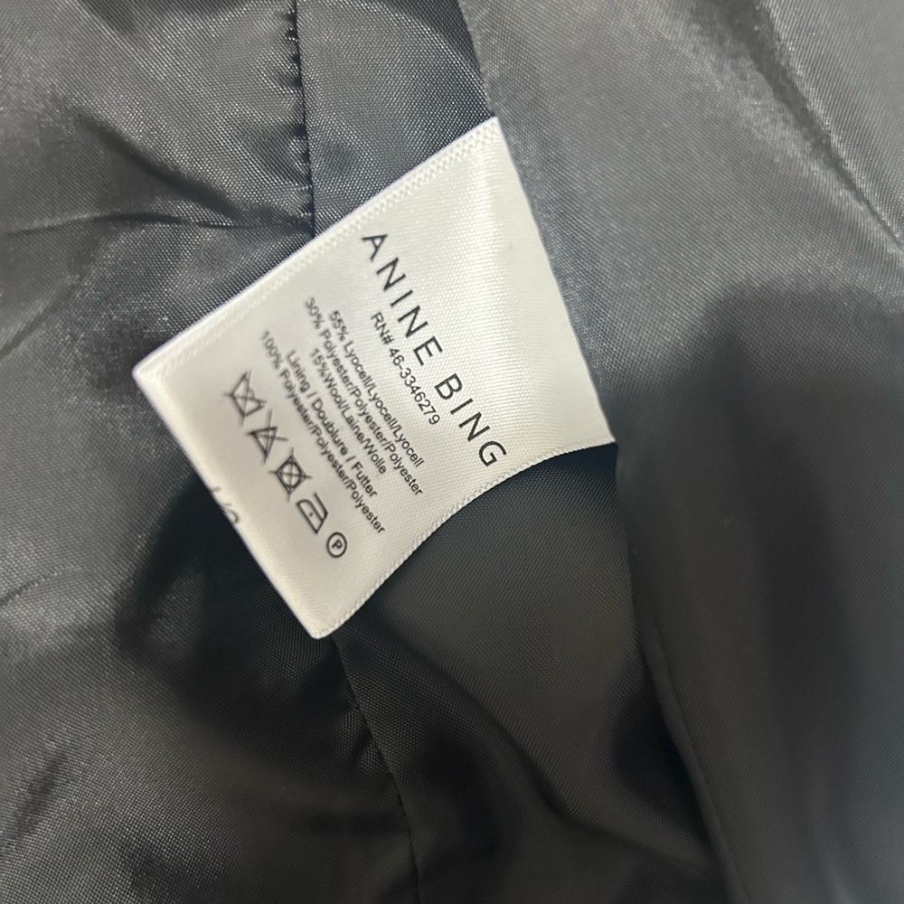 ANINE BING Classic Fishbone Blazer in Black and Off-White - Picture 7 of 9